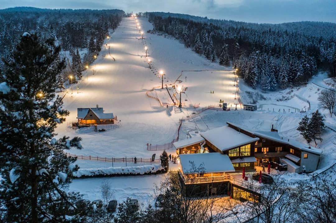 Pensjonat Laworta Ski Ustrzyki Dolne Luaran gambar