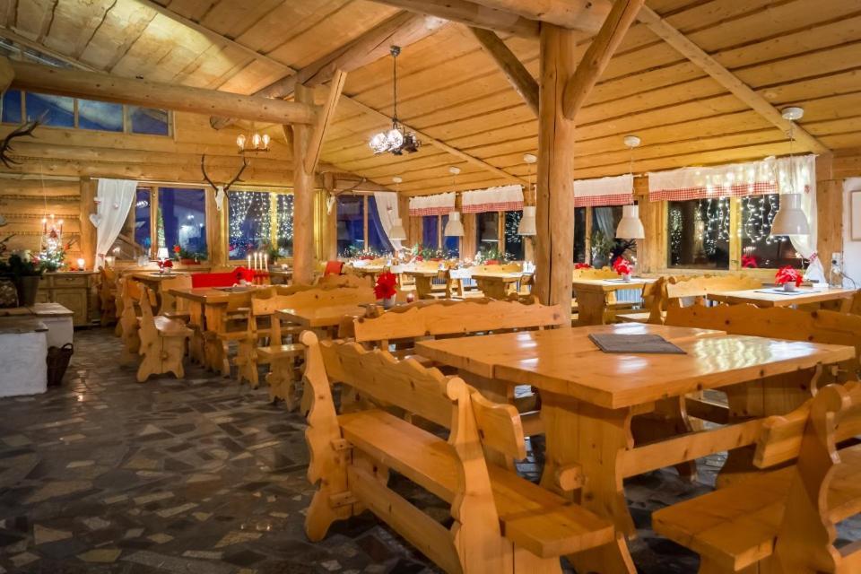Pensjonat Laworta Ski Ustrzyki Dolne Luaran gambar